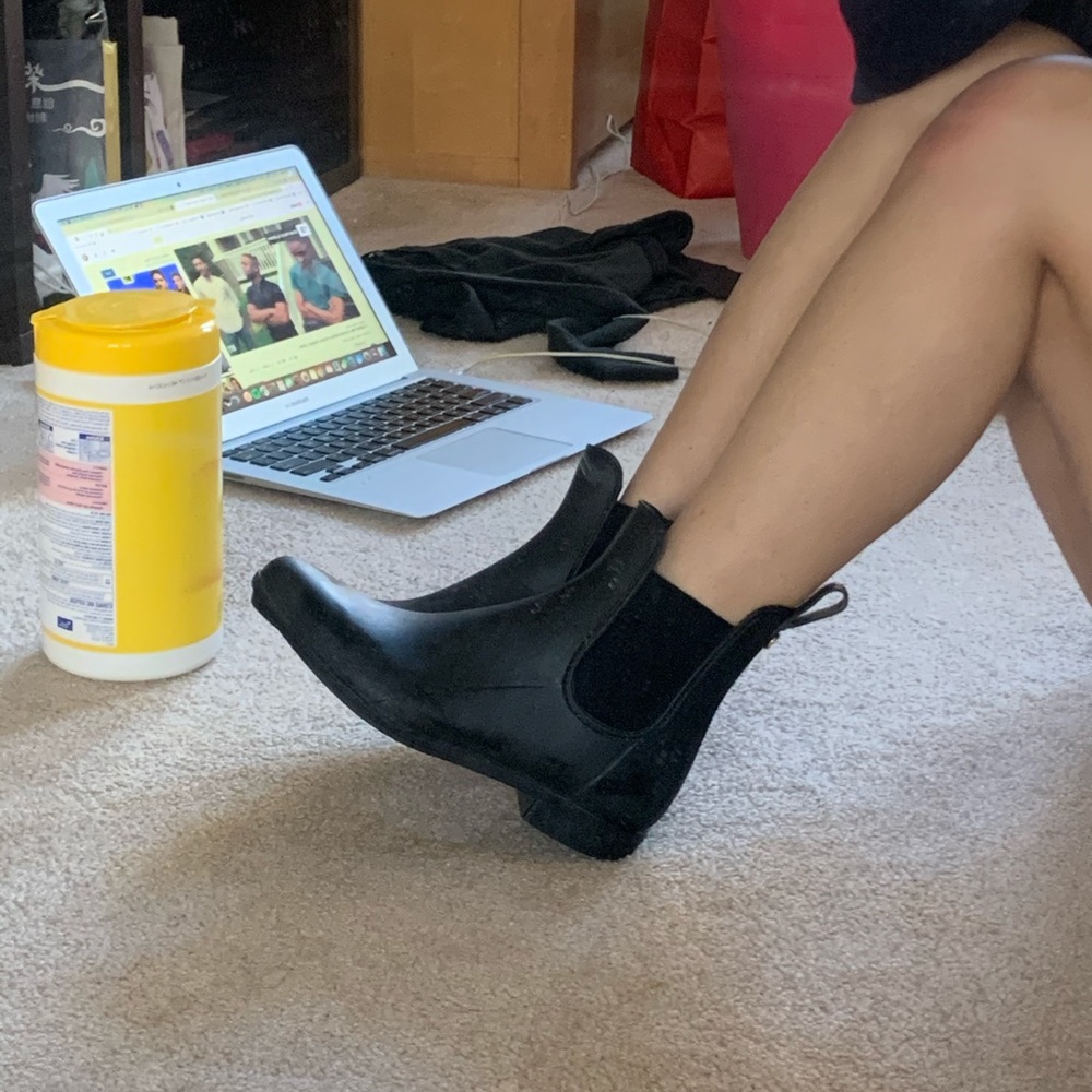 Sam Edelman Rainboot - Picture 5 of 6